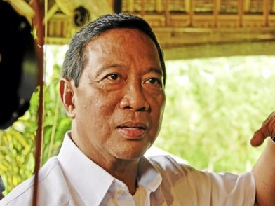 binay angry