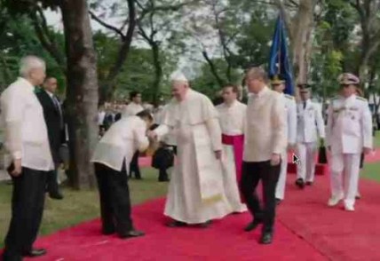 Pope_Francis_Malacanang w Binay interaksyon